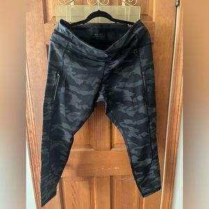 NWT Athleta leggings